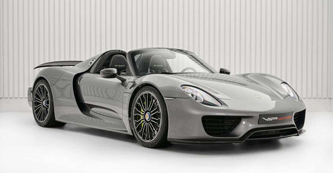 PORSCHE 918 SPYDER WEISSACH PACKAGE 2015 GCC FULLY LOADED 1000KM ONLY IMMACULATE CONDITION