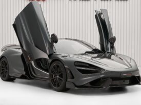 MCLAREN 765LT SPIDER 2022 GCC FULL CARBON IN AND OUT DEALER WARRANTY AND SERVICE CONTRACT ZERO KM