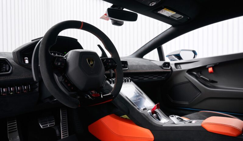 LAMBORGHINI HURACAN STO 2022 full