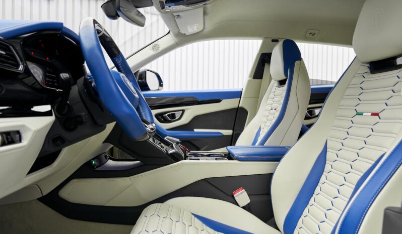 LAMBORGHINI URUS NOVITEC 2021 full