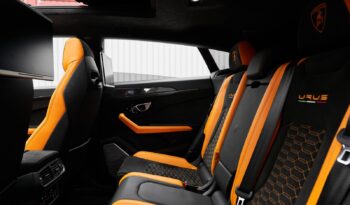 LAMBORGHINI URUS CAPSULE 2021 full