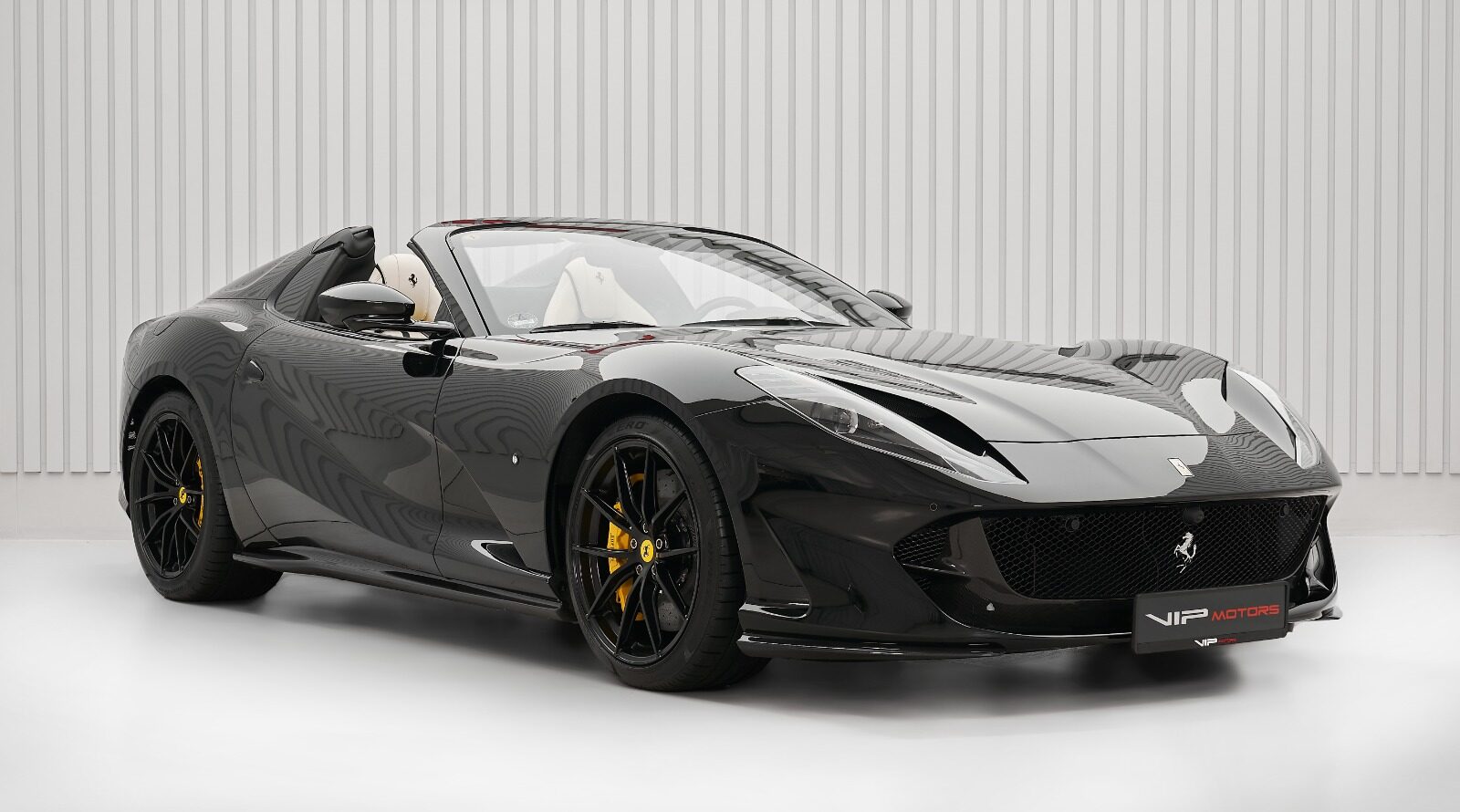 FERRARI 812 GTS 2023 FULL OPTIONS WITH FULL CARBON IN AND OUT