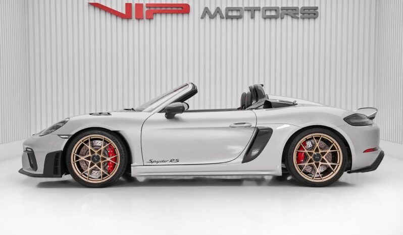 PORSCHE 718 SPYDER WEISSACH GT4 RS 2024 full