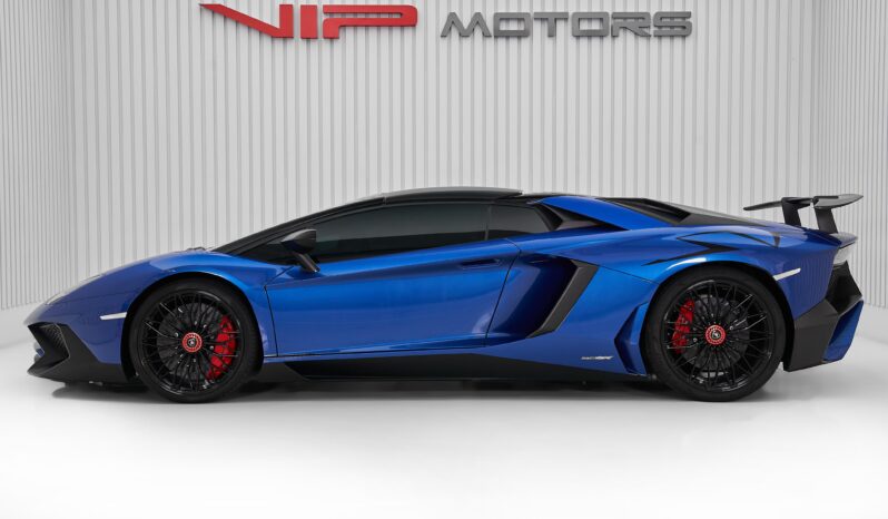 LAMBORGHINI AVENTADOR SV ROADSTER 2017 full