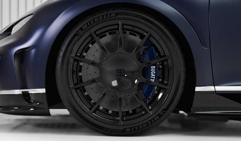 BUGATTI CHIRON SUPER SPORT full