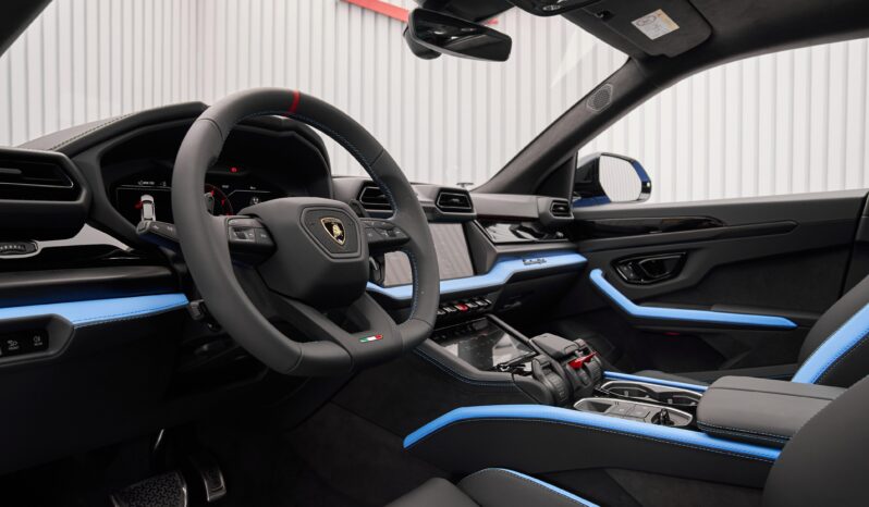 LAMBORGHINI URUS SE 2025 full