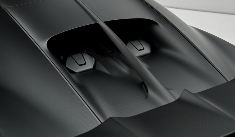 BUGATTI CHIRON NOIRE 1 OF 20 SPORT full