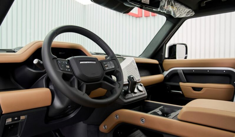 LAND ROVER DEFENDER V8 P525 2026 full
