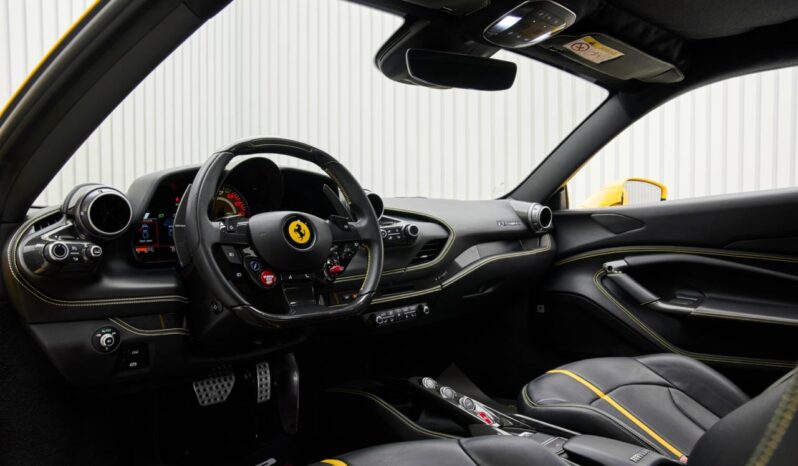 FERRARI F8 TRIBUTO full