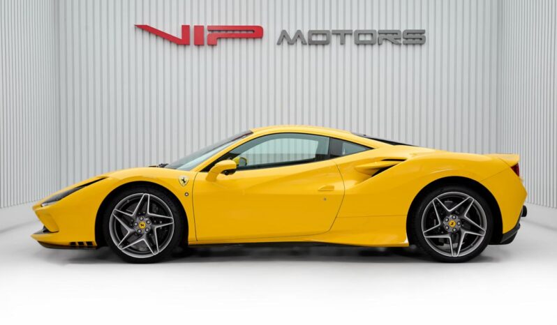 FERRARI F8 TRIBUTO full
