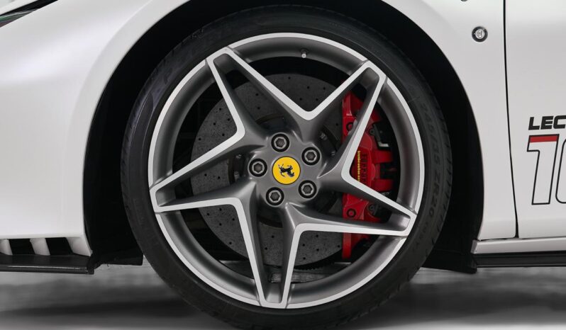 FERRARI F8 SPIDER full