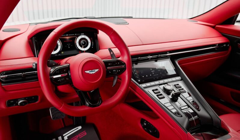 ASTON MARTIN DB12 COUPE full