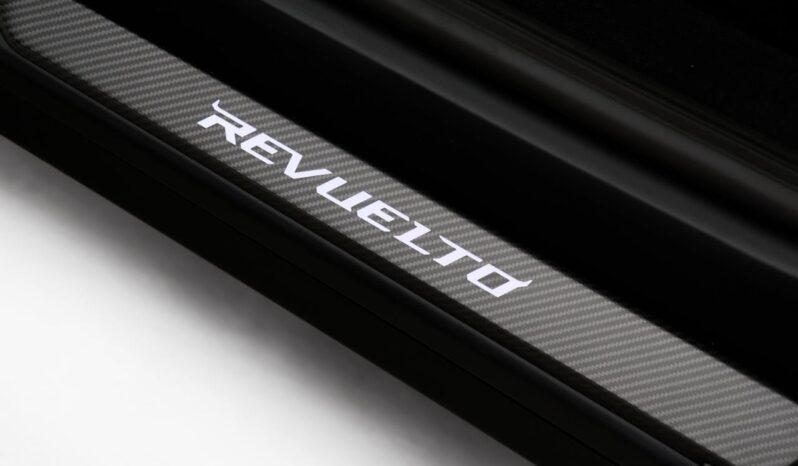LAMBORGHINI REVUELTO 2026 full